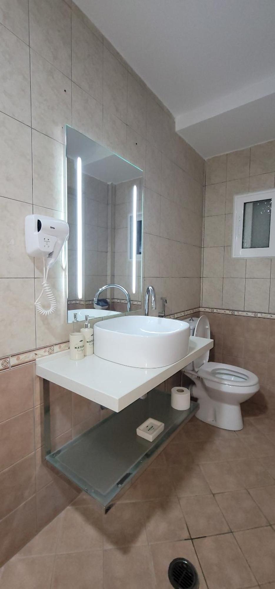 Suncoast Rooms Port Side ساراندا المظهر الخارجي الصورة